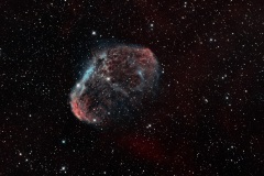 NGC6888_Crescent_Nebula_2022_08_03_RC8_APEX_ASI2600MM_HSO_more_red_stars_combined_Edit